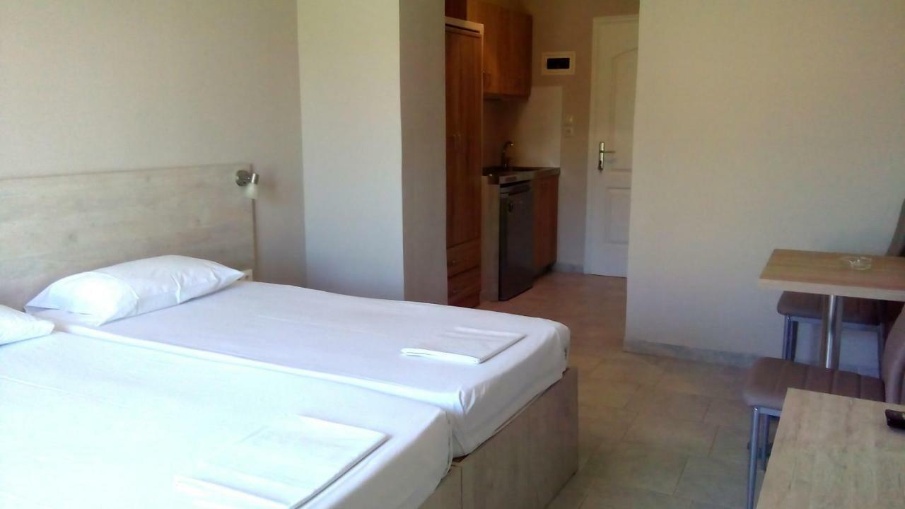 Poppy Beloni Aparthotel Chania  Ngoại thất bức ảnh